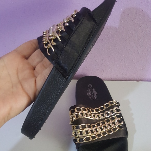 NWT Charles Albert black/gold chained slides - Picture 6 of 6